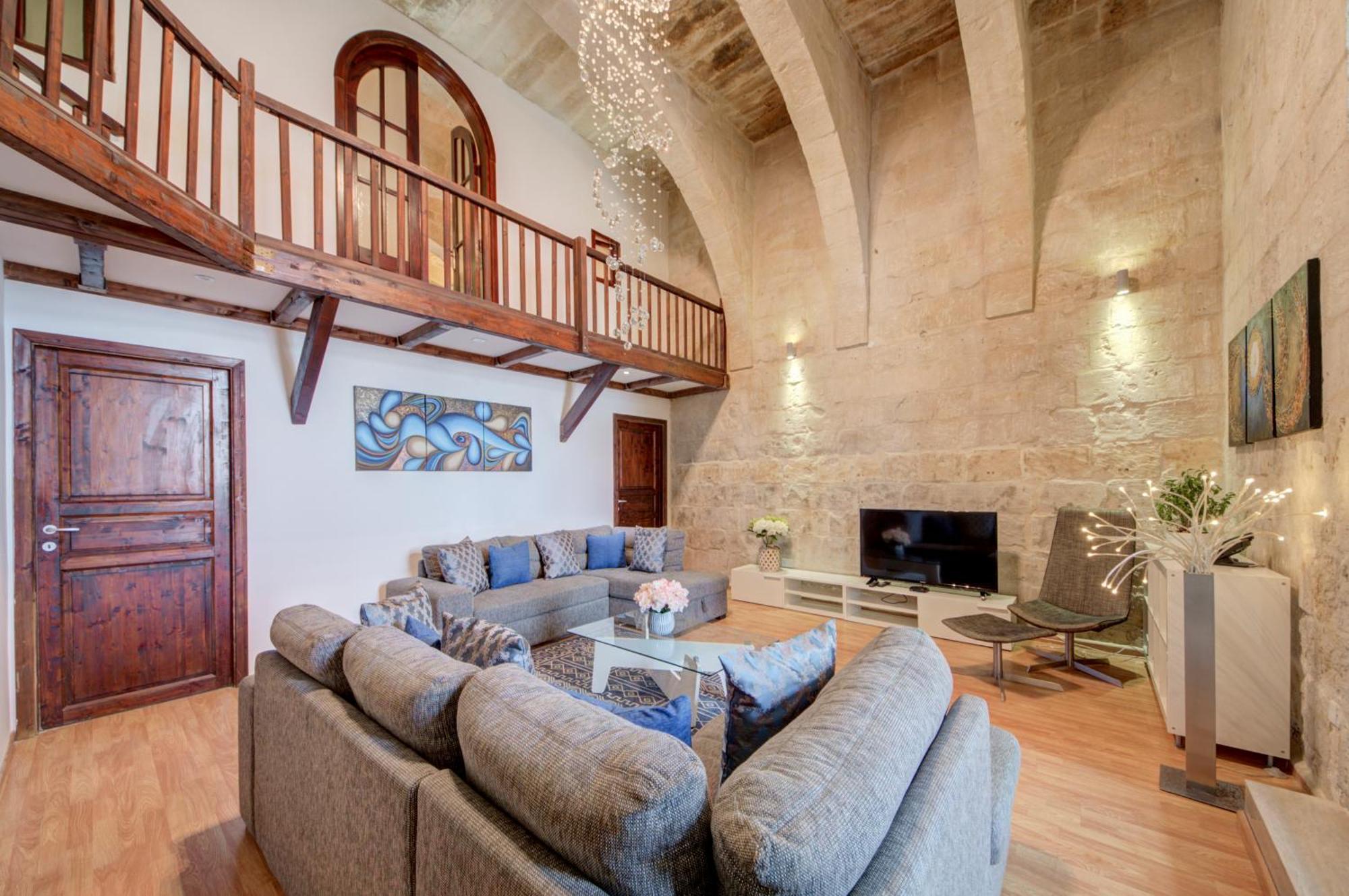 Valletta Waterfront Villa With Pool And Jacuzzi Exterior photo